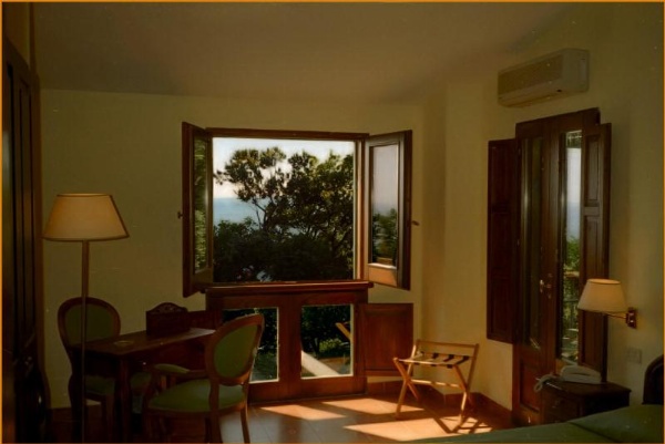 illicini stabilimento balneare e albergo image 15